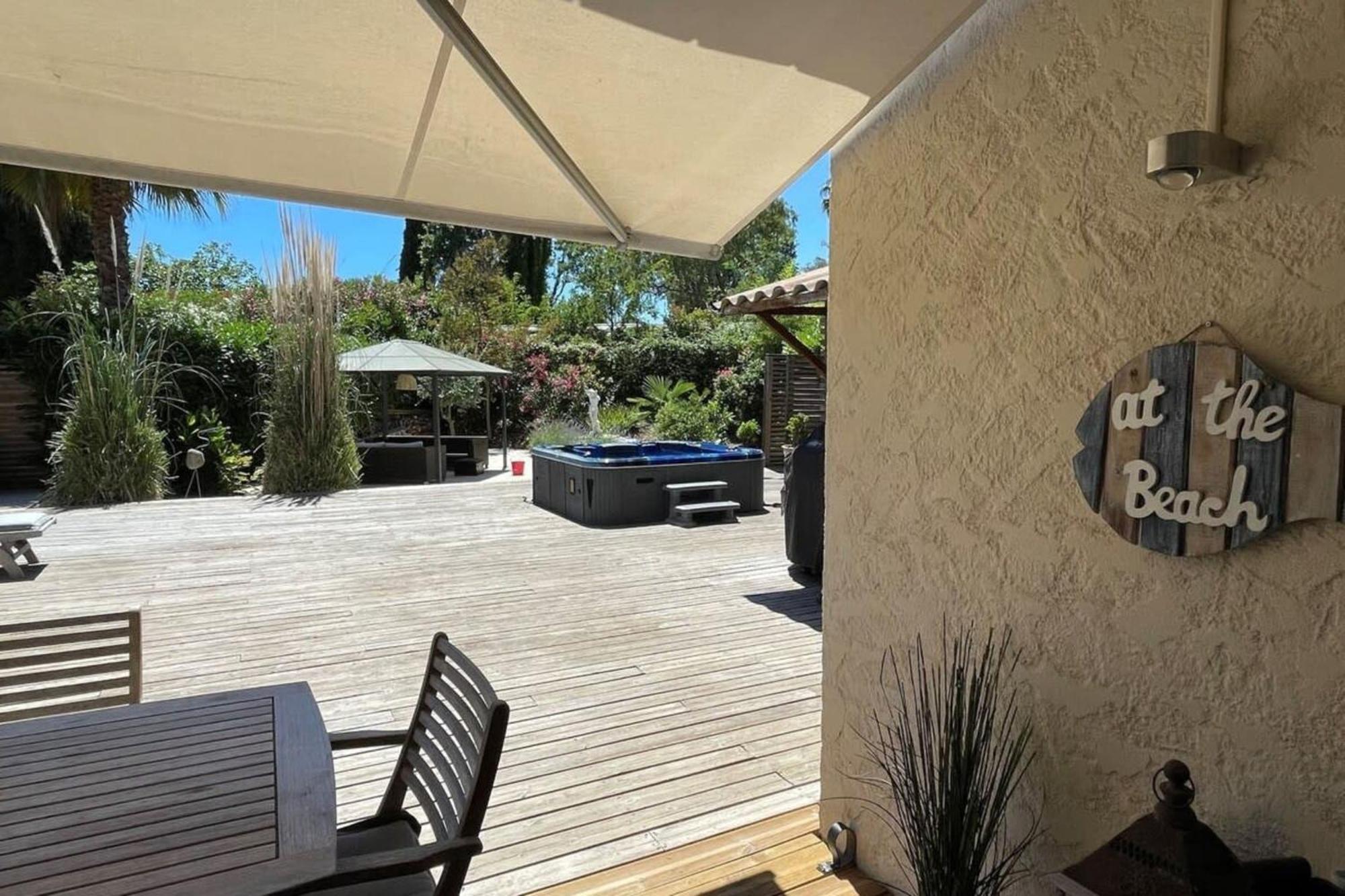 06V - Beautiful Villa With Spa Pool And Tennis 毕奥 外观 照片