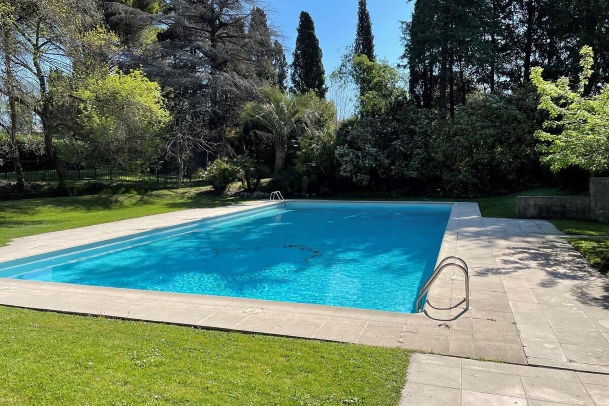 06V - Beautiful Villa With Spa Pool And Tennis 毕奥 外观 照片