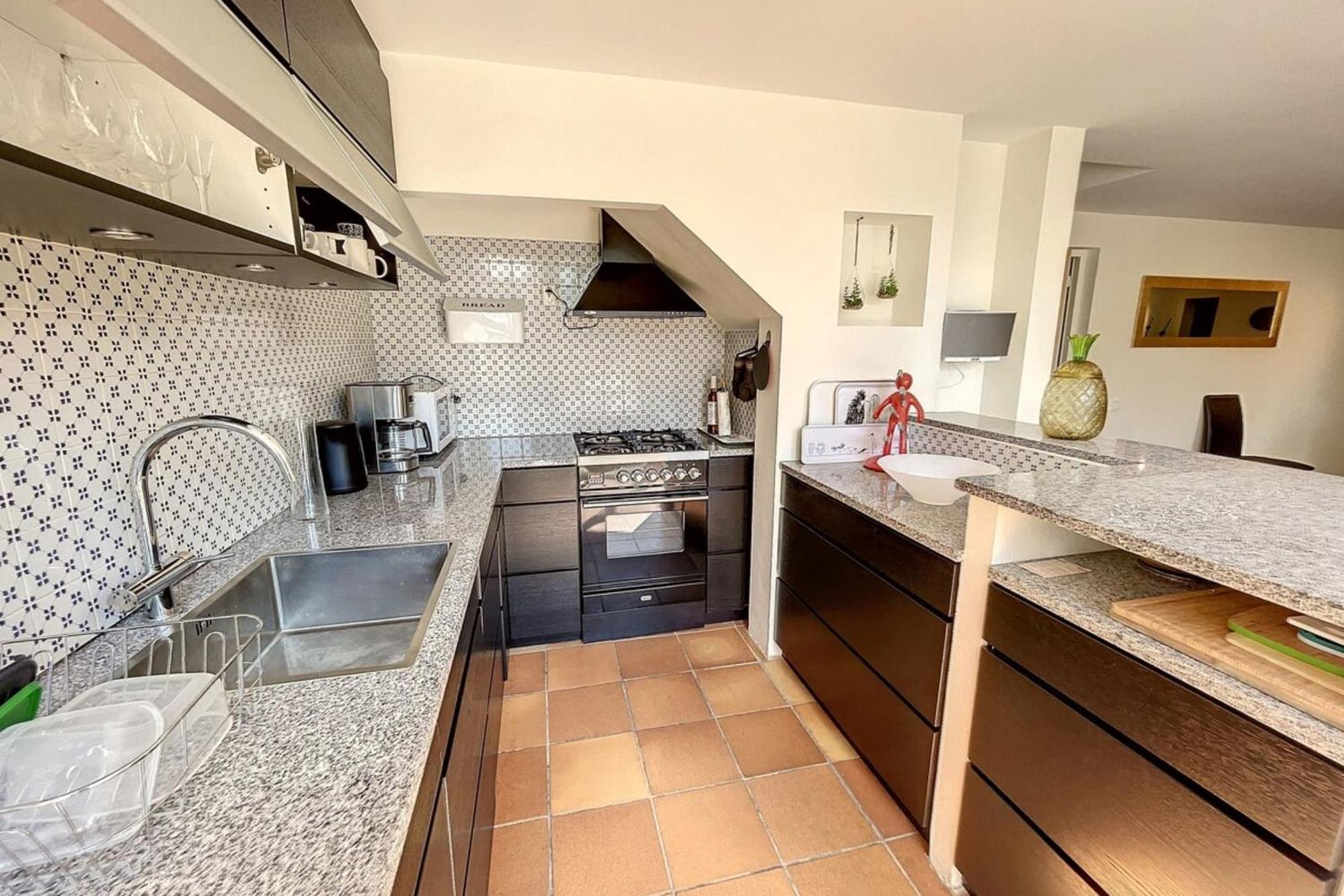 06V - Beautiful Villa With Spa Pool And Tennis 毕奥 外观 照片